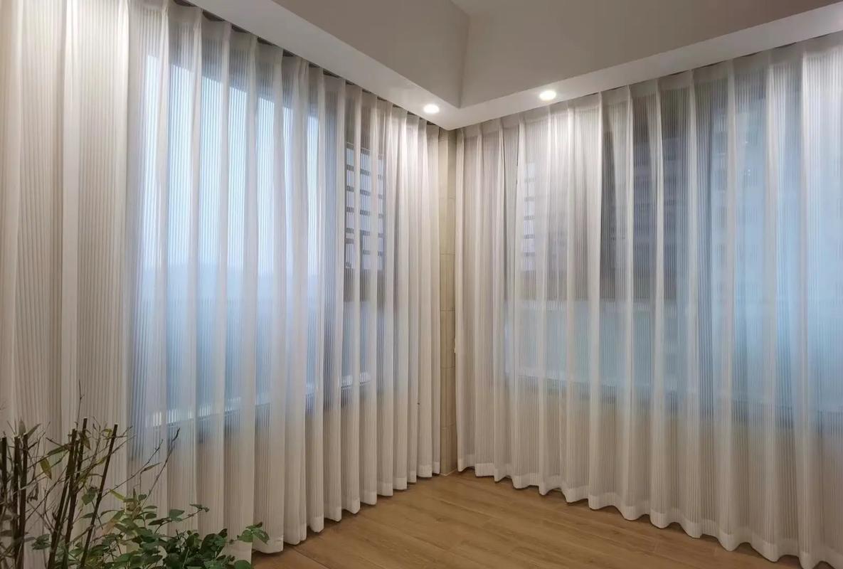 專業窗簾定制、安裝與維護 智能窗簾的全面指南